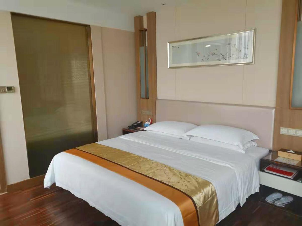 Ramada Heze Hotel Bagian luar foto