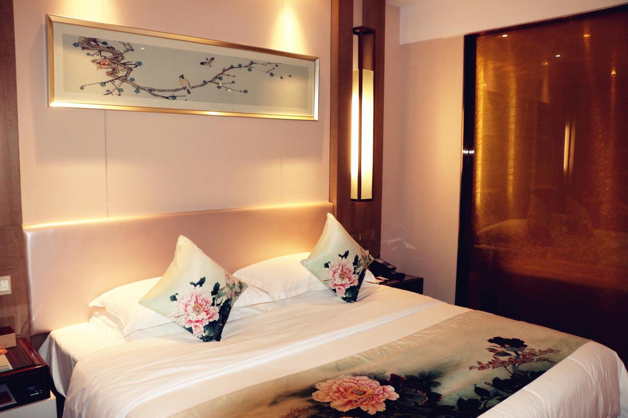 Ramada Heze Hotel Bagian luar foto