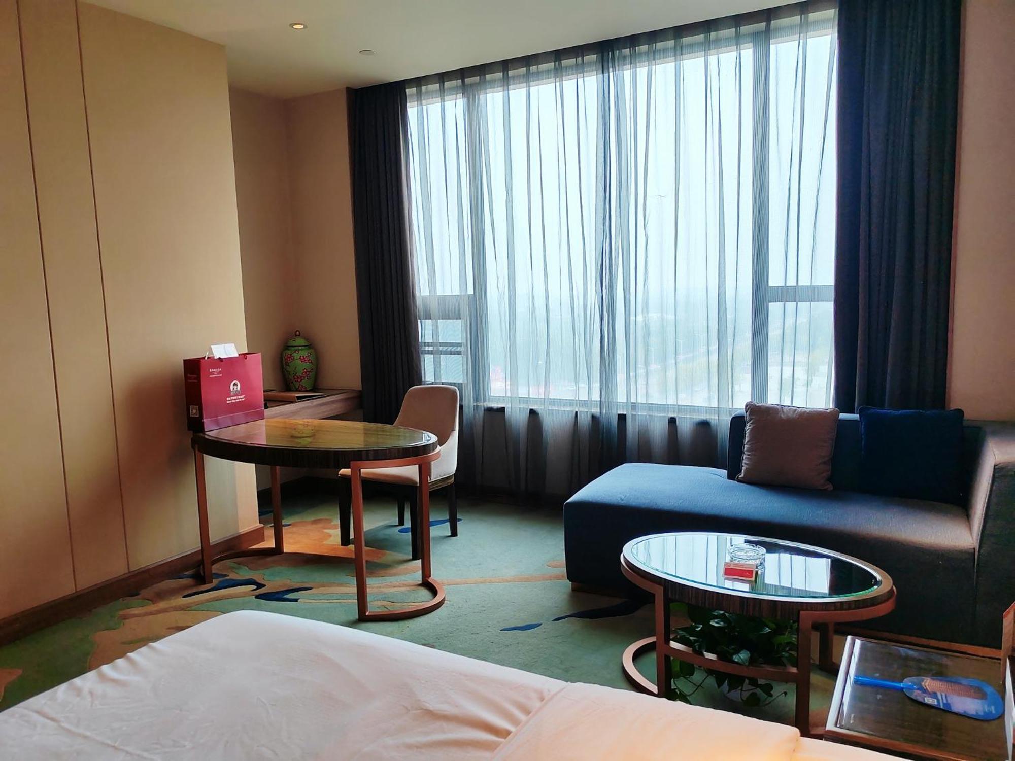 Ramada Heze Hotel Bagian luar foto
